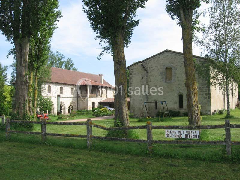 Location salle Saint-Didier-la-Forêt (Allier) - Abbaye de Saint Gilbert #17