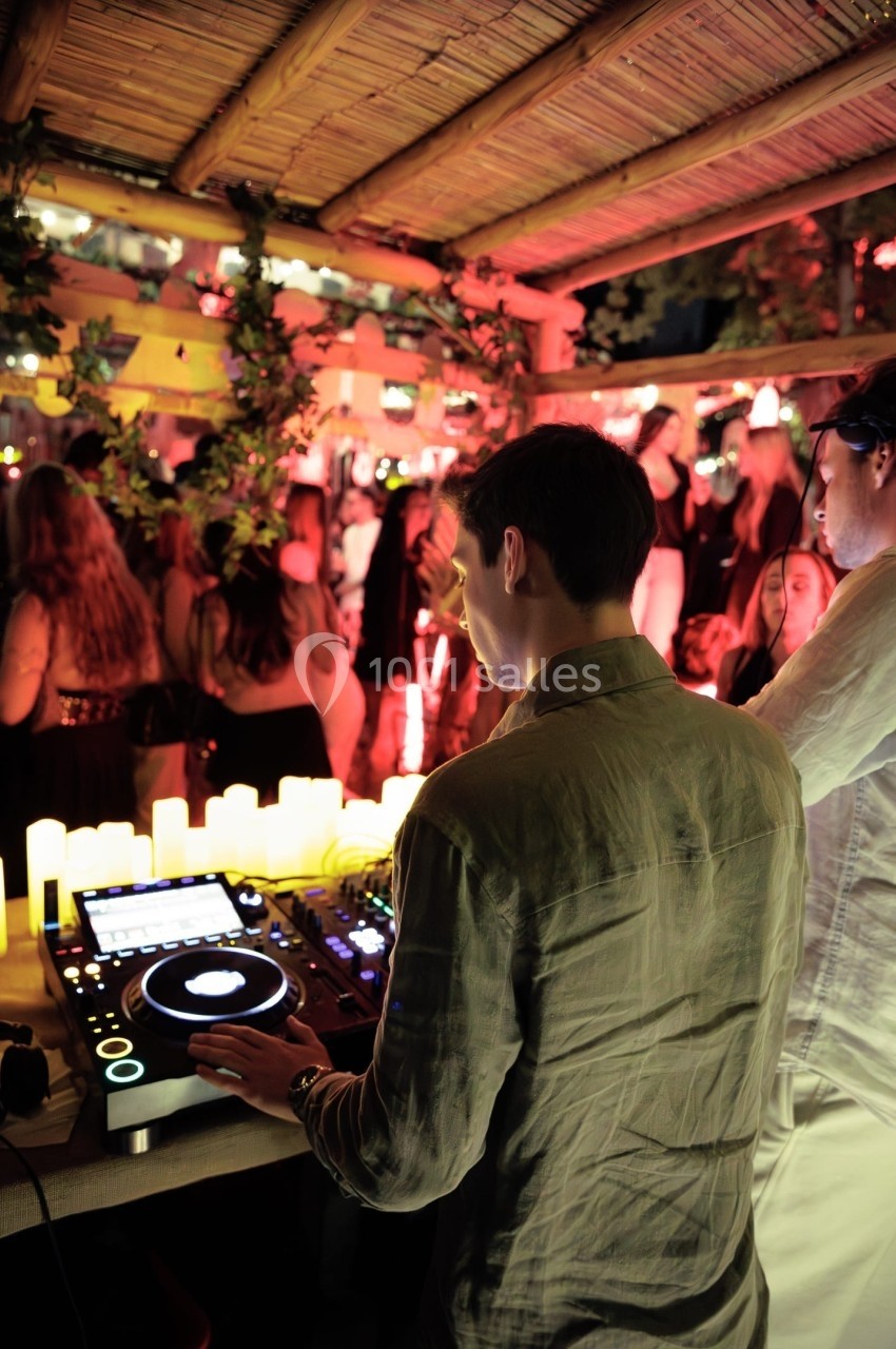 DJ Albigny-sur-Saône (Rhône) - Teebow #1