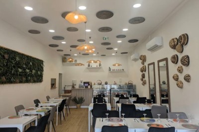 Miniature Espace de restauration chaleureux pour événements privés et professionnels Desserts, boissons et douceurs pour accompagner vos réceptions