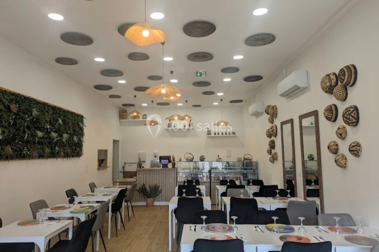Espace de restauration chaleureux pour événements privés et professionnels