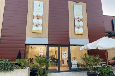 Miniature Façade du restaurant africain Sora La Belle à Chambly Desserts, boissons et douceurs pour accompagner vos réceptions