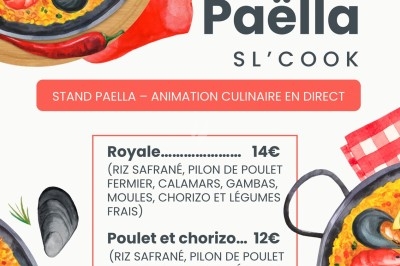 Miniature Traiteur Wingles (Pas-de-Calais) - Sl'Cook #7 Sandwich garni de saumon fumé, laitue, tomate et sauce, posé sur une table en marbre avec citron vert et herbes.