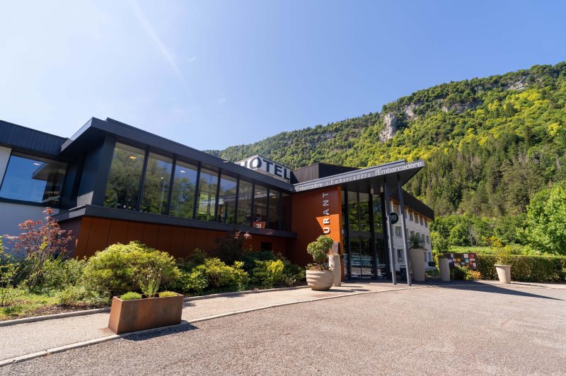 Hôtel Nantua L'embarcadère - photo 2