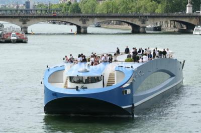 Seine Réceptions présente Le Paris