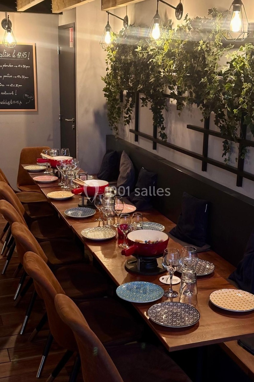 Salle des Poutres - grande tablée