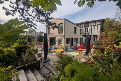 Hostelry - photo 1