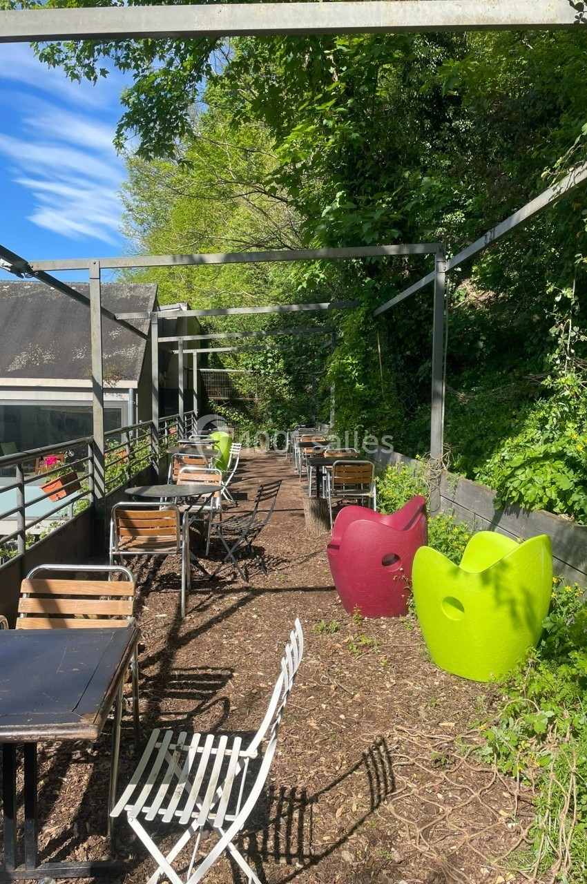Terrasse arborée – pauses et échanges au vert