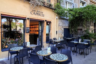 Les Petits Caprices Les Petits Caprices