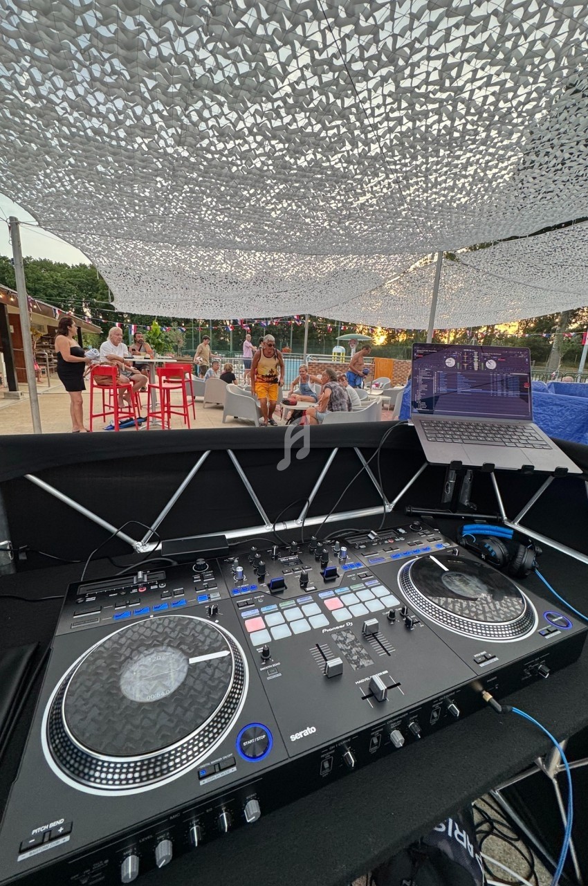 DJ Paris 8 (Paris) - Elias B  #8