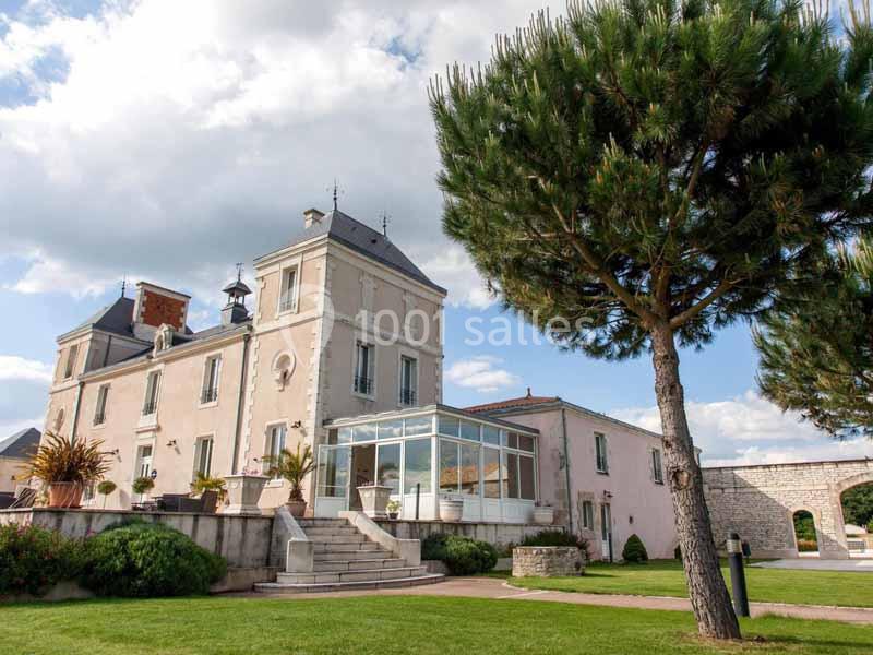 Location salle Le Gué-de-Velluire (Vendée) - Château de la Sebrandière #3