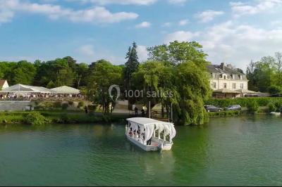 Le Yacht Club du Coudray-Montceaux Le Yacht Club du Coudray-Montceaux