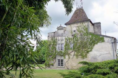 Location salle Magnac-sur-Touvre (Charente) - Château de Maumont #24