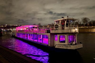 Péniche Le Loceynius