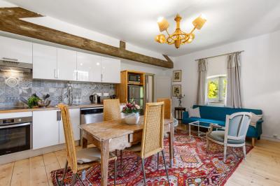 Miniature Location salle Servian (Hérault) - Château Hermitage de Combas #65 Plan illustré du domaine Château Hermitage de Combas avec localisation des bâtiments, parkings et espaces extérieurs.