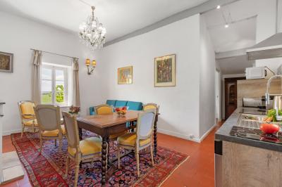 Miniature Location salle Servian (Hérault) - Château Hermitage de Combas #77 Plan illustré du domaine Château Hermitage de Combas avec localisation des bâtiments, parkings et espaces extérieurs.