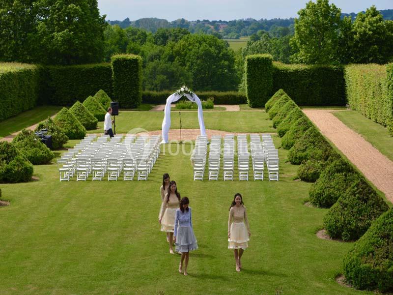 Location salle Saint-Pourçain-sur-Besbre (Allier) - Château de Beauvoir #2