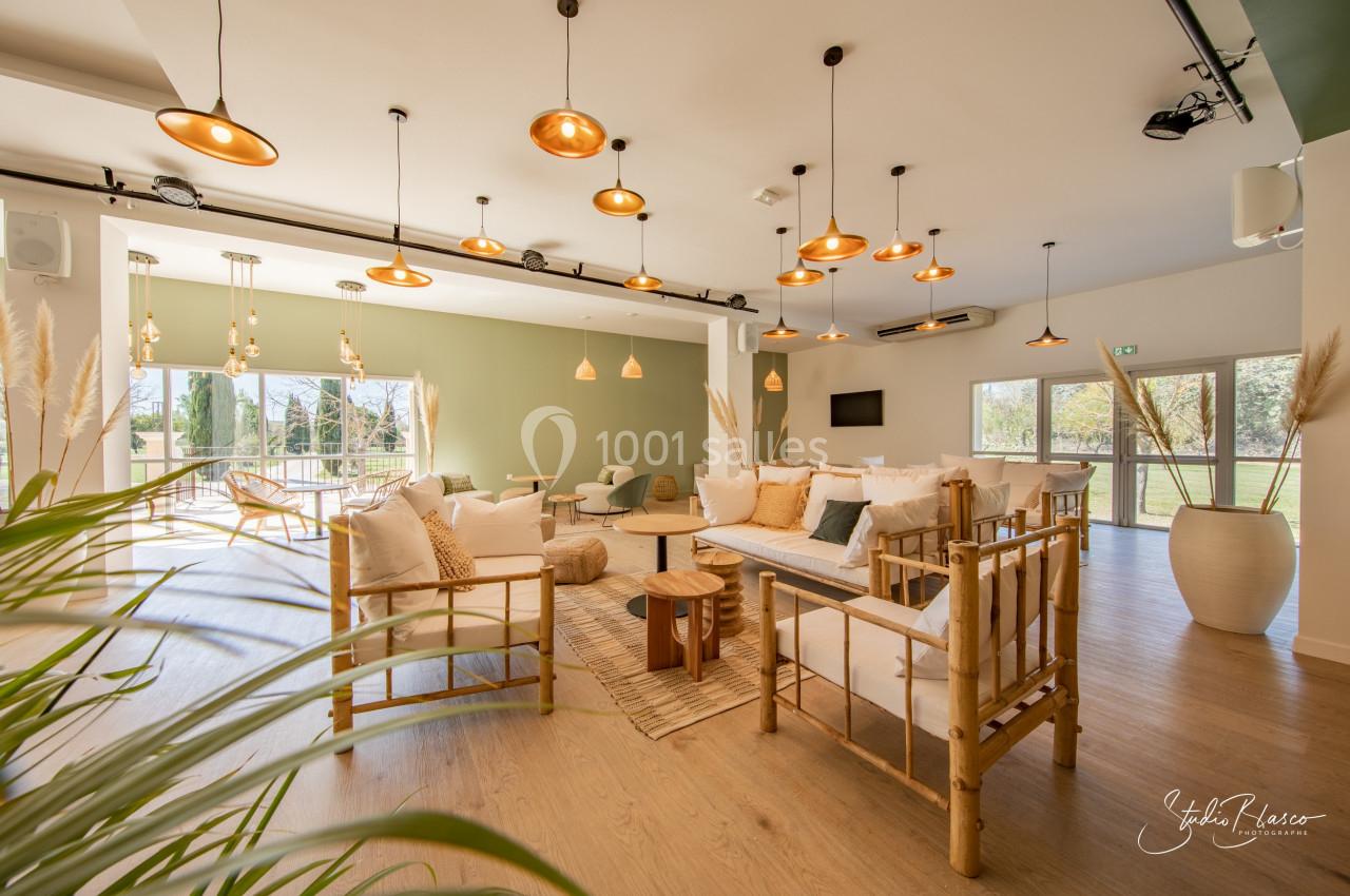 Location salle Althen-des-Paluds (Vaucluse) - Domaine la Roque #1