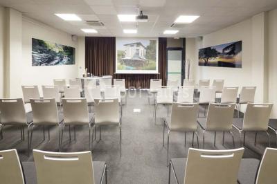 Best Western Plus Hôtel de l'Arbois Best Western Plus Hôtel de l'Arbois