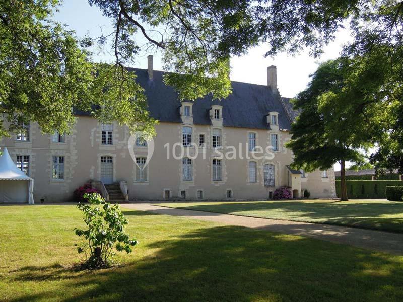 Location salle Saint-Just-sur-Dive (Maine-et-Loire) - Château Du Bois De Sanzay #1