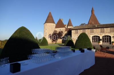 Château de Corcelles Château de Corcelles