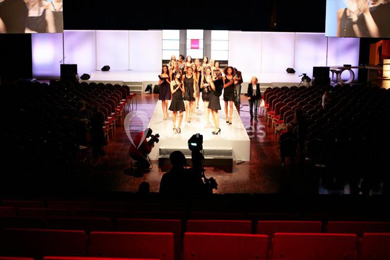 Location salle Saint-Denis (Seine-Saint-Denis) - Chateauform Les Docks De Paris #16