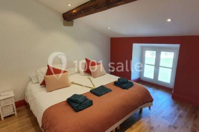 Dîner extérieur, dans la cour principale