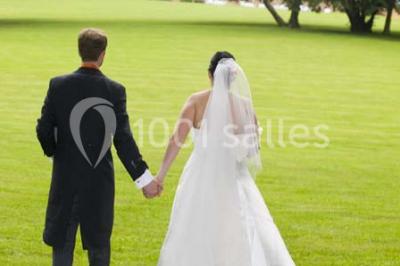 Dîner extérieur, dans la cour principale